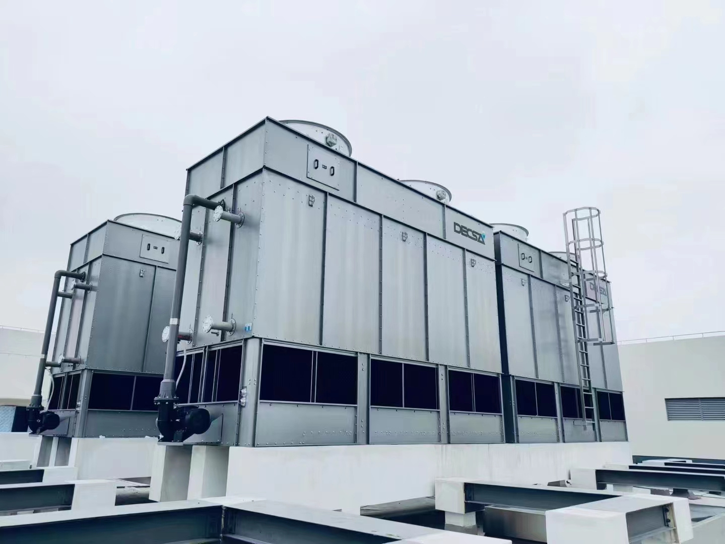 使用玻璃鋼冷卻塔前應(yīng)做哪些保養(yǎng)?,玻璃鋼冷卻塔型號規(guī)格